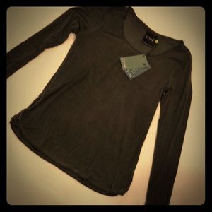 Long sleeve t-shirt with stretch